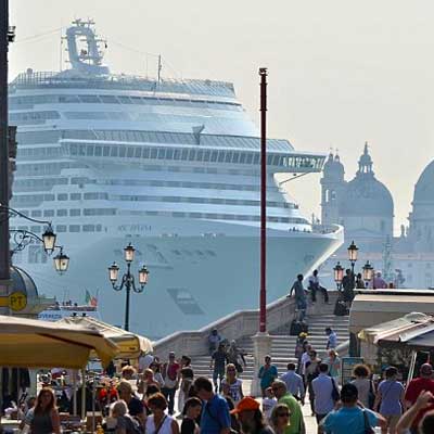 venice-cruise-ship-post